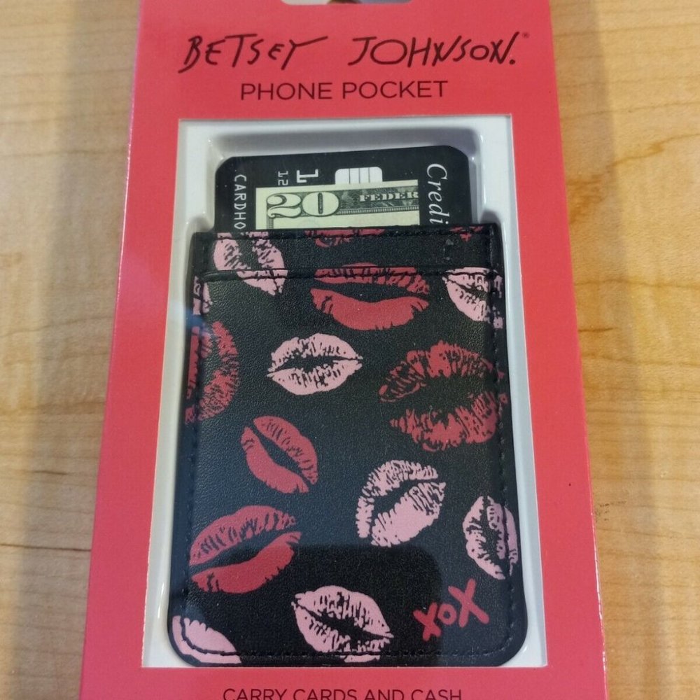 iDecoz Betsy Johnson Phone Pocket